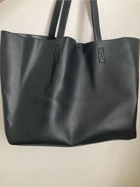 Calvin Klein Black Pebbled Leather Everyday Tote